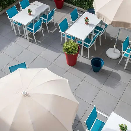 Ibis Budget Bord De Отель 2*