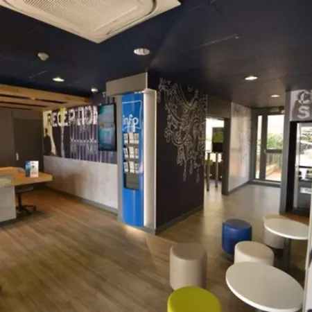 Ibis Budget Bord De 2*