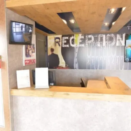 Ibis Budget Bord De 2* Ментона