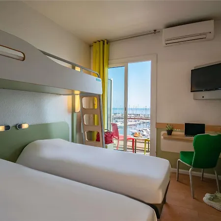 Отель Ibis Budget Bord De Ментона