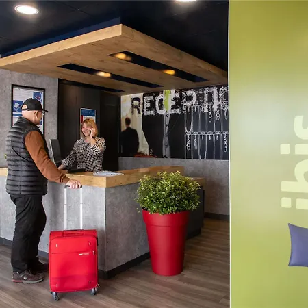 Ibis Budget Bord De Отель