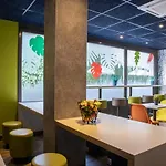 Ibis Budget Bord De Menton