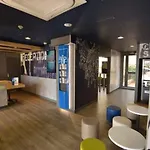 芒通海岸宜必思快捷酒店 2*