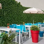 芒通海岸宜必思快捷酒店 2*
