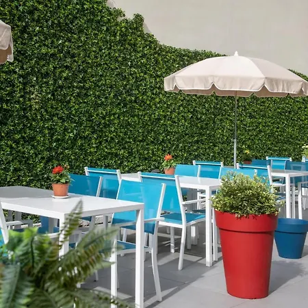 Отель Ibis Budget Bord De