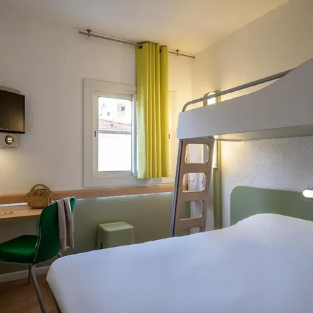 Готель Ibis Budget Bord De 2*