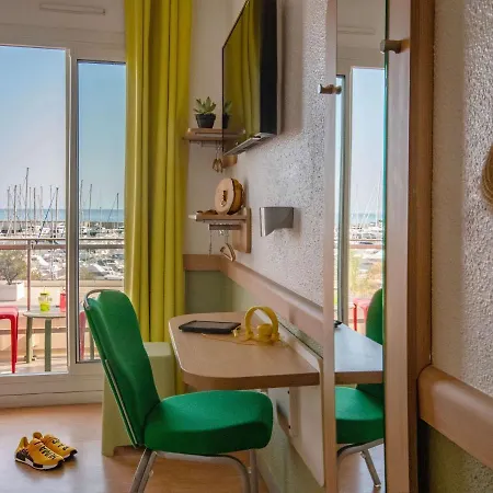 Ibis Budget Bord De Готель Мантон
