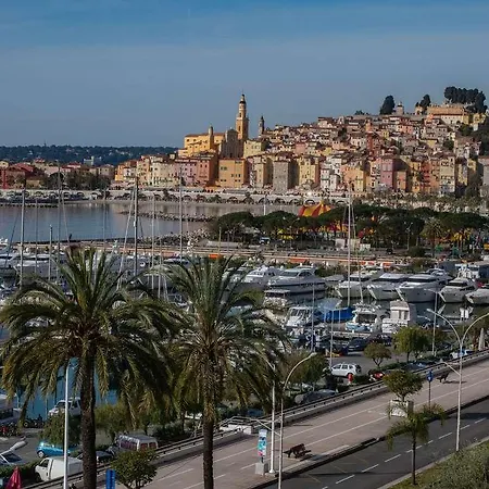Ibis Budget Bord De 2* Мантон