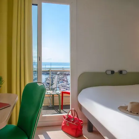 Ibis Budget Bord De Hotel