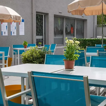 Ibis Budget Bord De Hotel