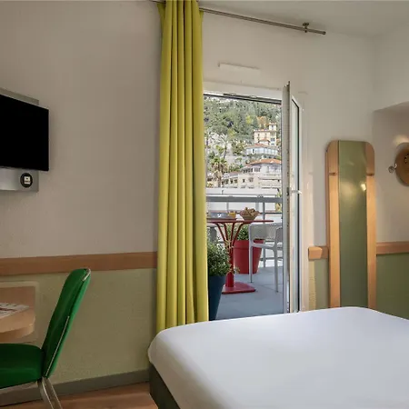 Ibis Budget Bord De 호텔 2*