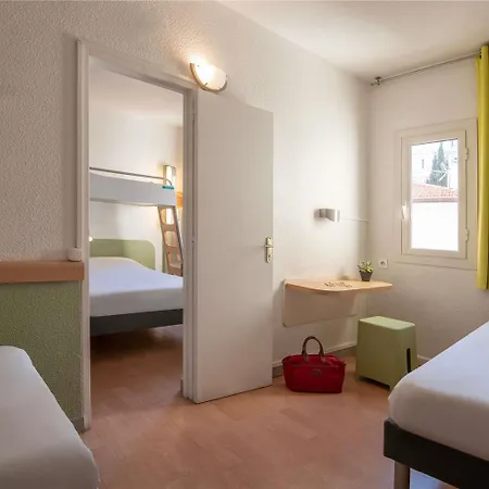 Szálloda Ibis Budget Bord De 2*