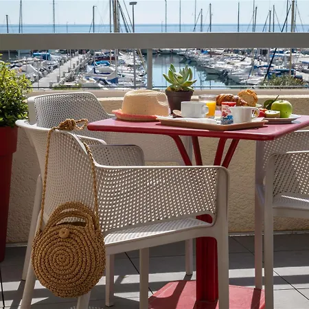 Ibis Budget Bord De 2*