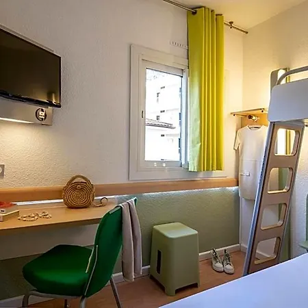 Ibis Budget Bord De 2*