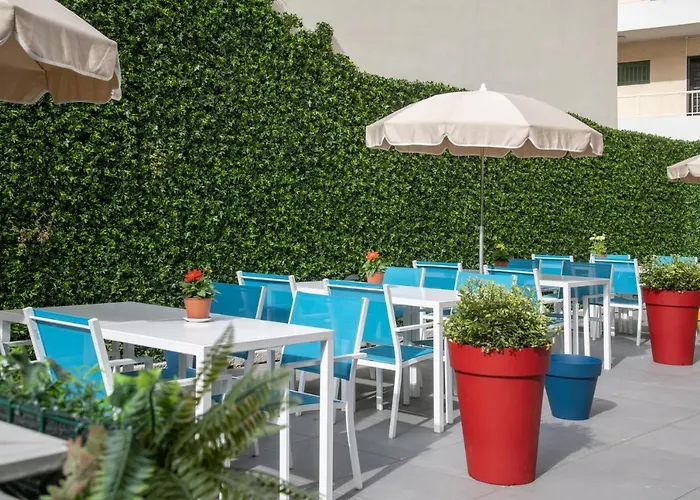 Hotel Ibis Budget Bord De