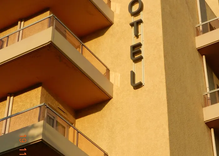 Ibis Budget Bord De Menton