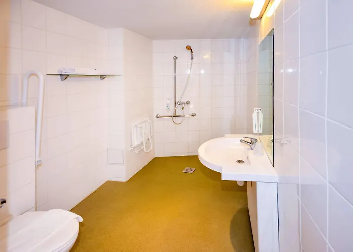 Ibis Budget Bord De Отель