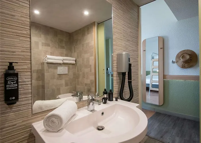 Ibis Budget Bord De Menton