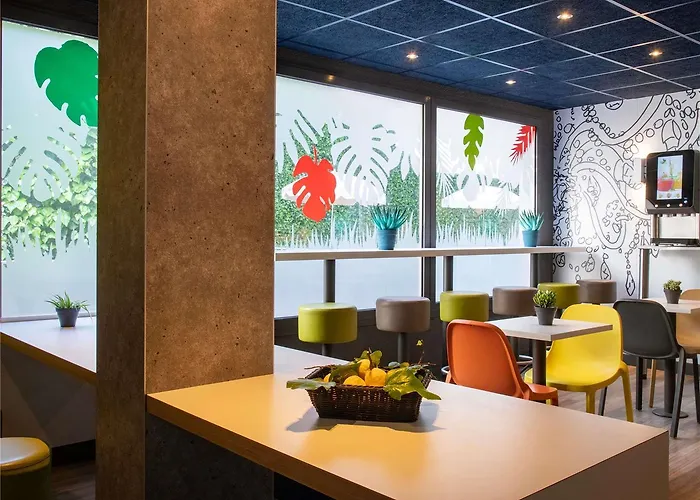 Отель Ibis Budget Bord De